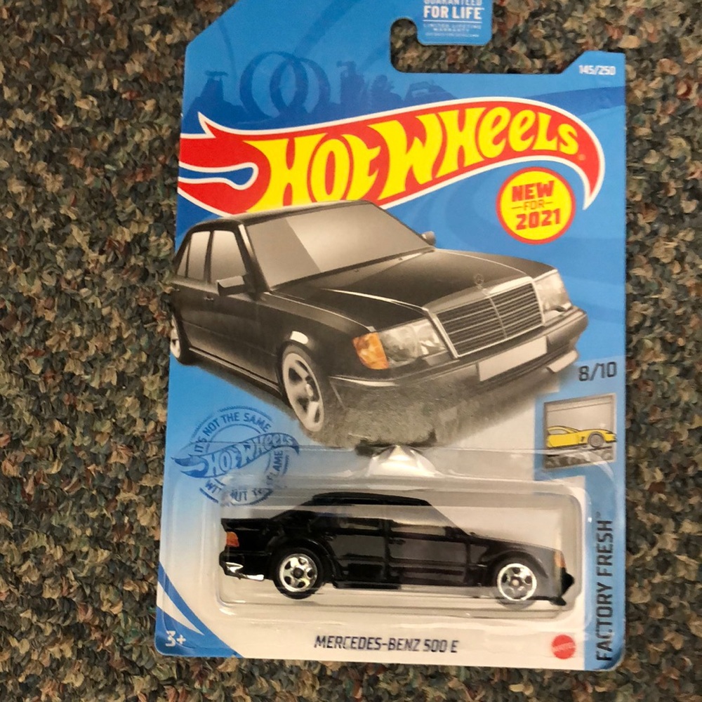 Hot Wheels Mercedes Benz 500E